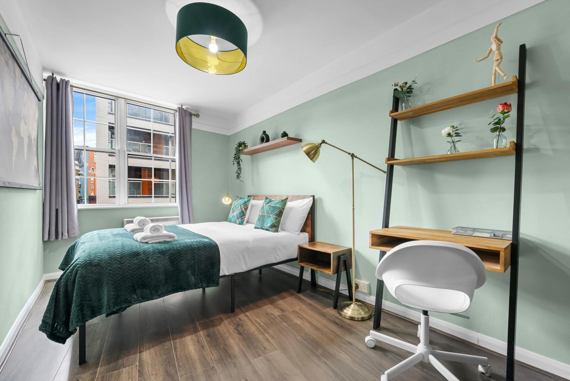 Chic 2 Bedroom Apartment Near Liverpool Street By Gold Stays London Exterior foto