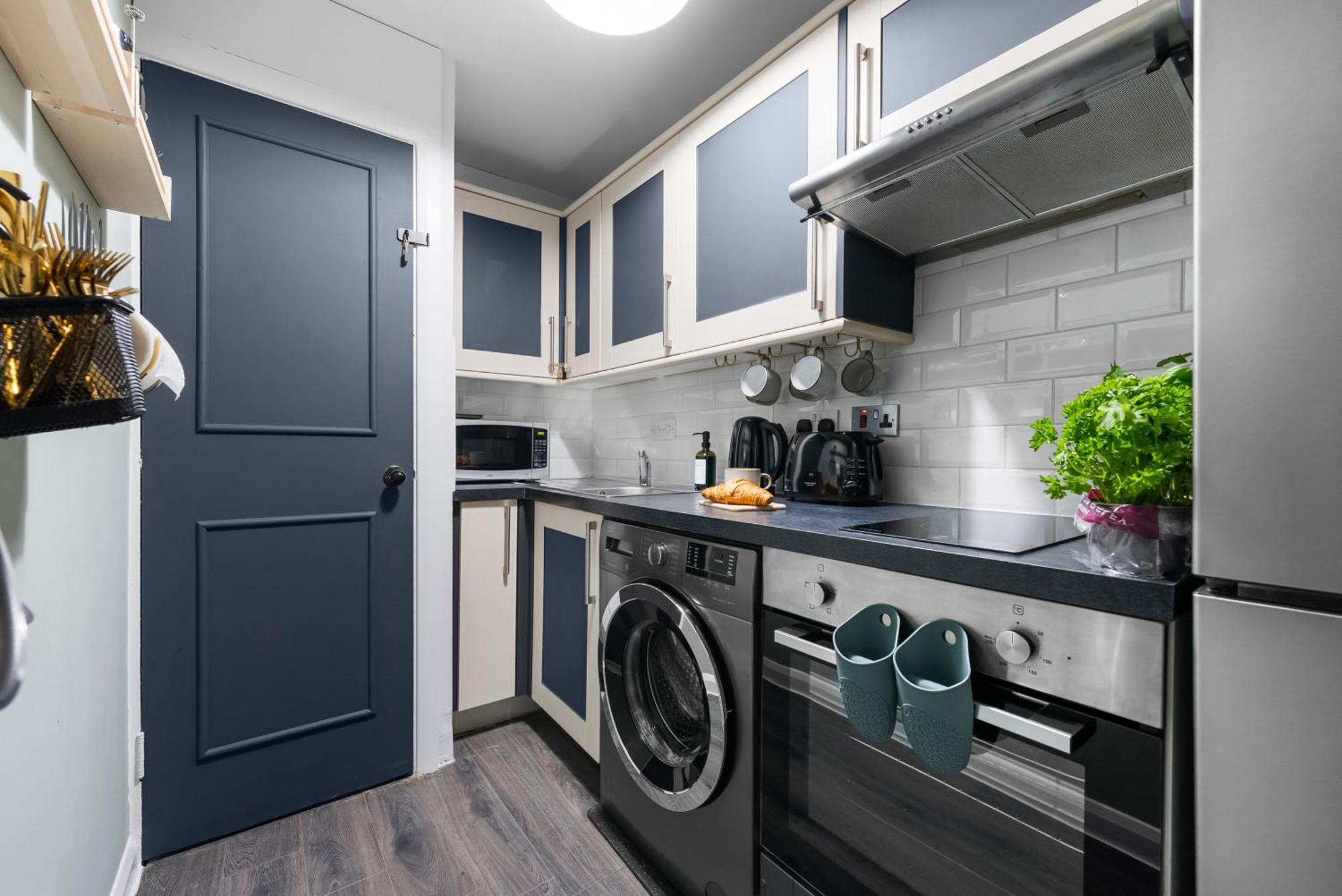 Chic 2 Bedroom Apartment Near Liverpool Street By Gold Stays London Exterior foto