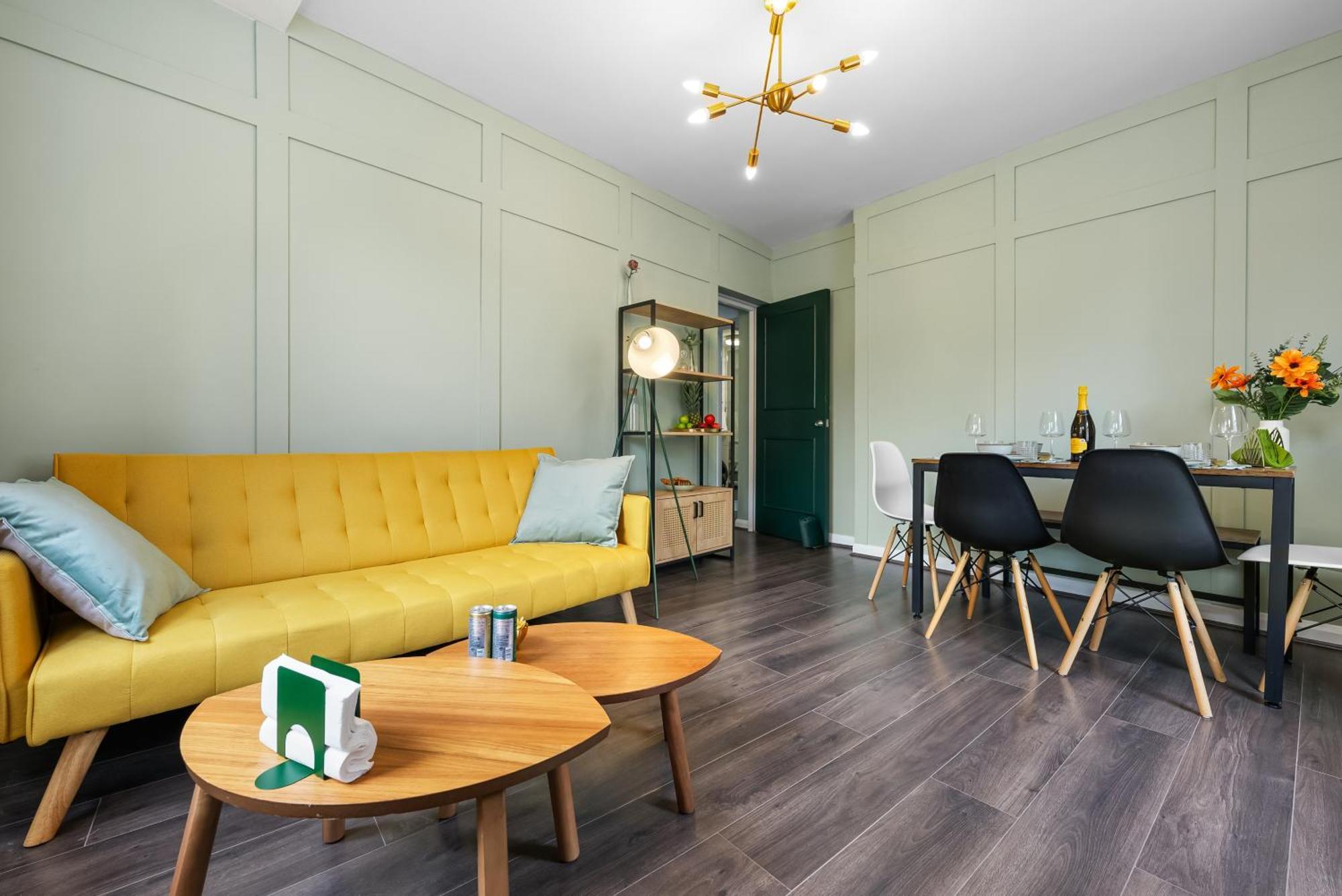 Chic 2 Bedroom Apartment Near Liverpool Street By Gold Stays London Exterior foto